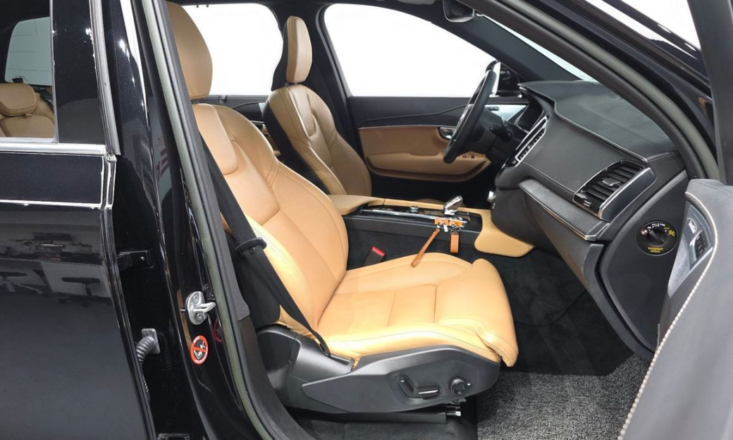 Volvo XC90 B6 Inscription, 2022