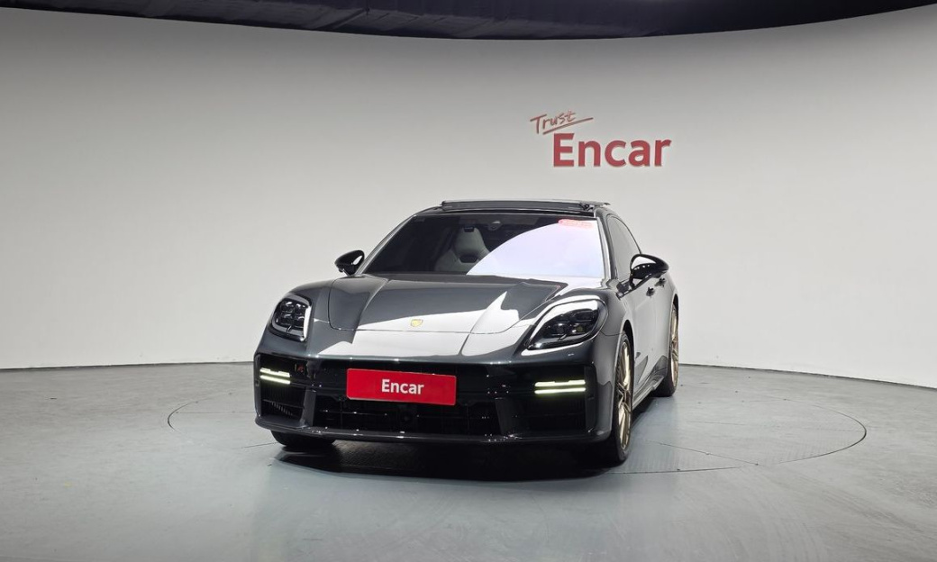 Porsche Panamera 4.0 GTS, 2025