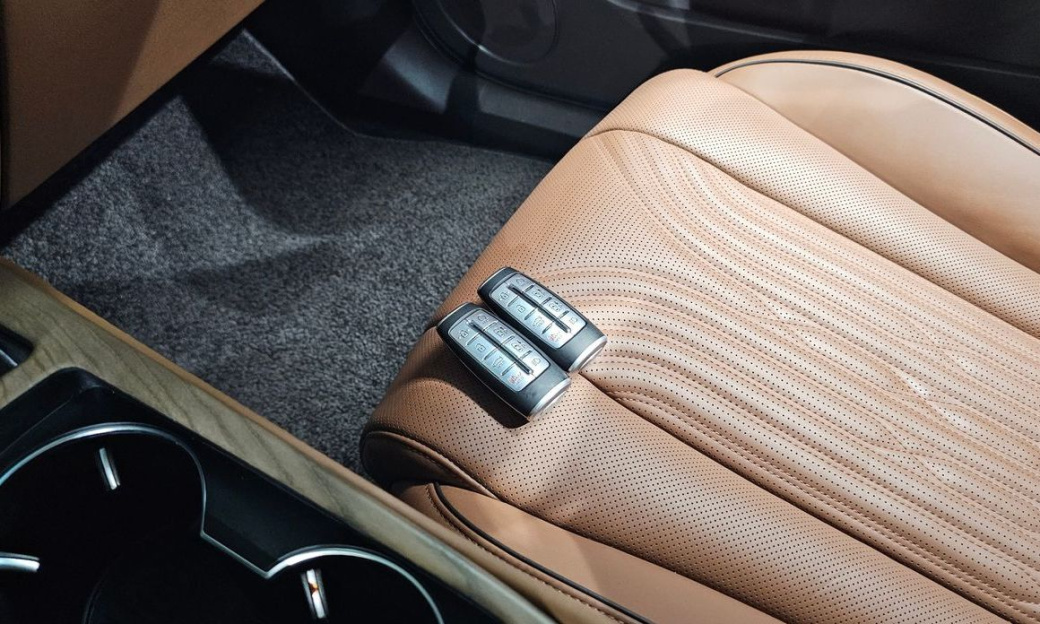 Genesis G80 Gasoline 2.5 Turbo AWD, 2024