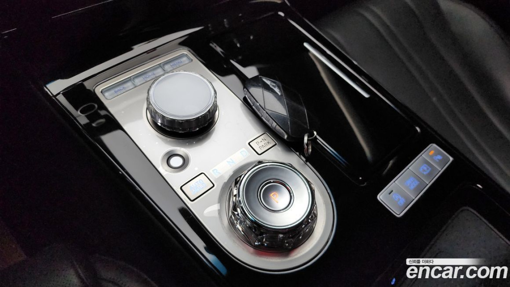 Genesis G80 Gasoline 2.5 Turbo 2WD, 2025