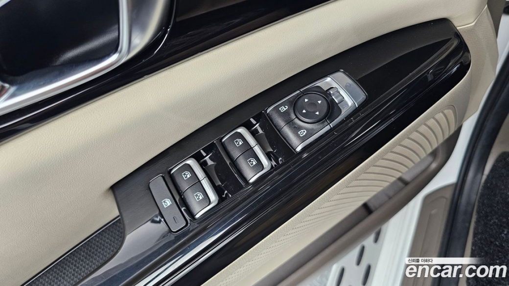 Kia Carnival 9-Seater Noblesse, 2023