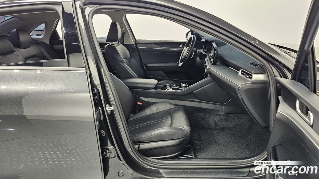 Kia K5 2.0, 2023