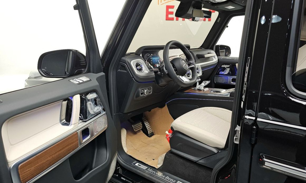 Mercedes-Benz G-Class G450d, 2026