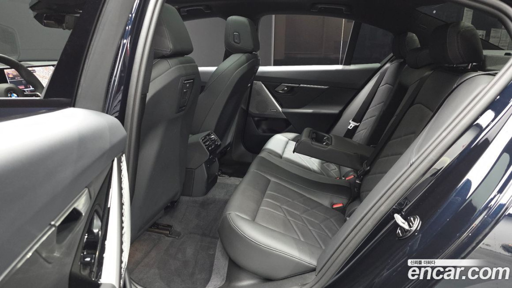 BMW 5-Series 520i M Sport, 2026