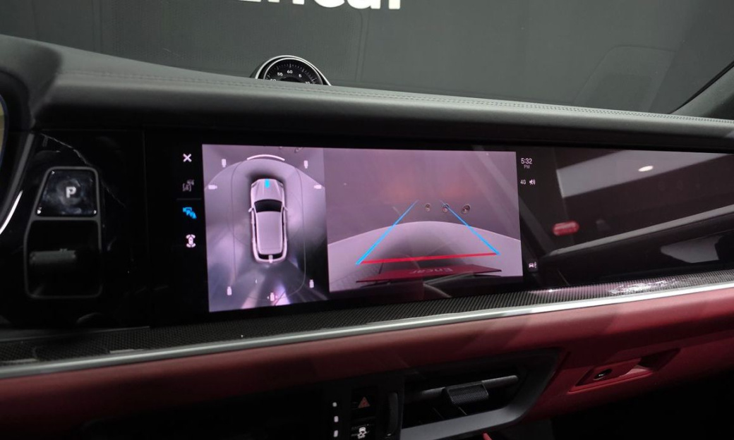 Porsche Cayenne 3.0, 2024
