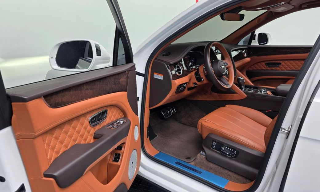 Bentley Bentayga 4.0 V8, 2022