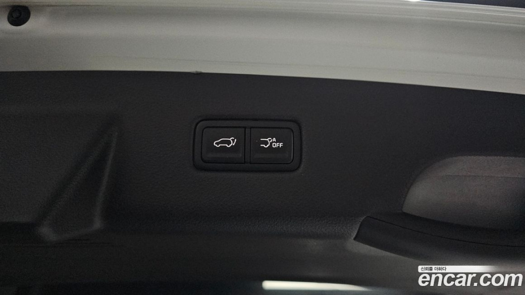 Kia Carnival 9-Seater Signature, 2023