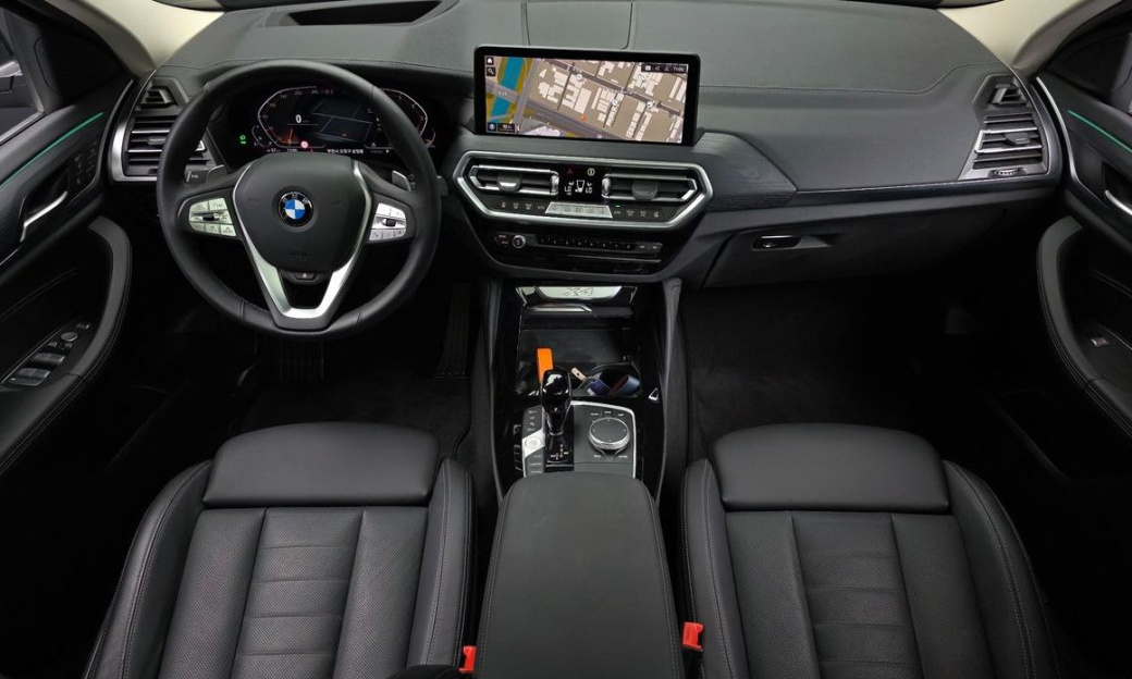BMW X4 xDrive20i xLine, 2025