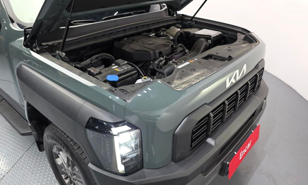Kia Tasman 2.5T Gasoline 4WD, 2026