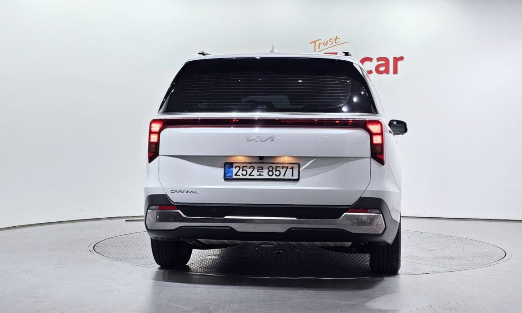 Kia Carnival 9-Seater Noblesse, 2025