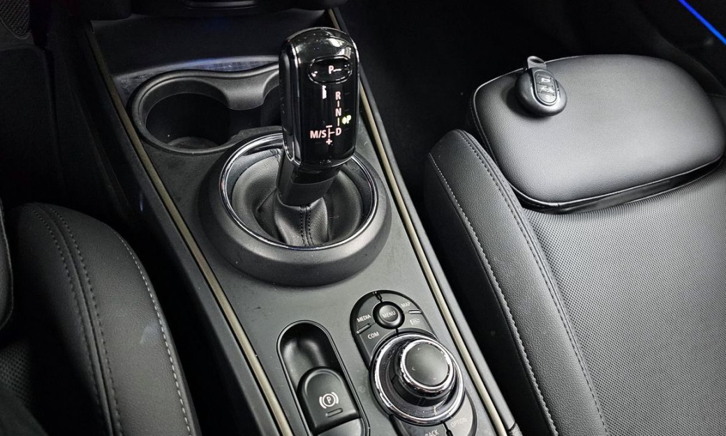 Mini Countryman Classic Plus Launch Pack, 2023