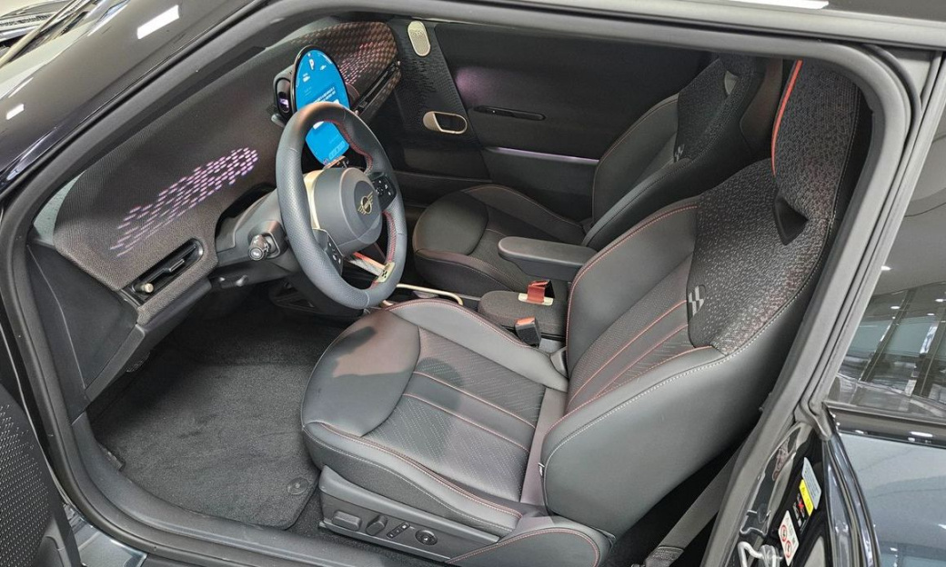 Mini Cooper JCW, 2025