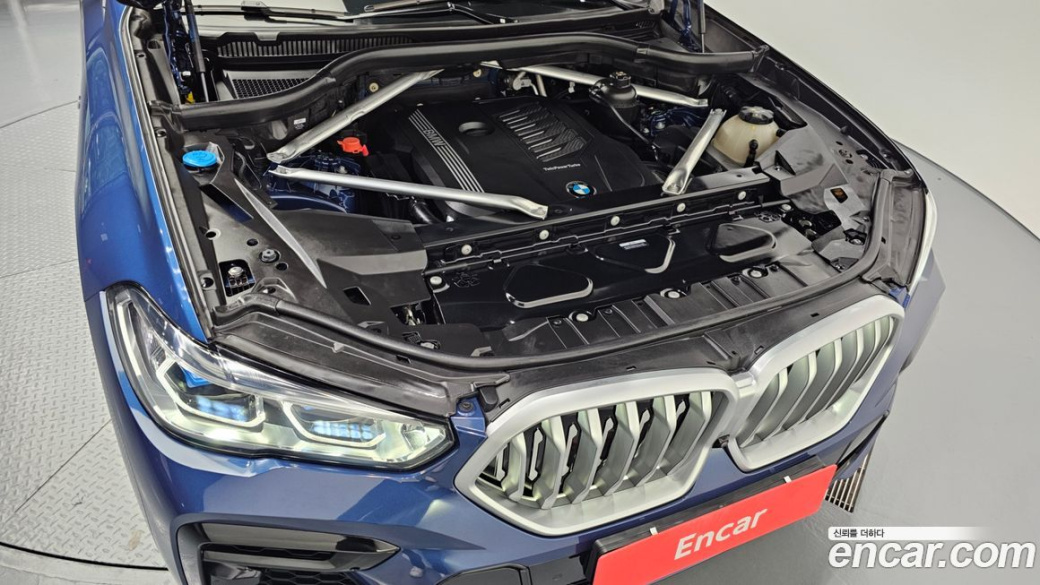 BMW X6 xDrive40i M Sport, 2023