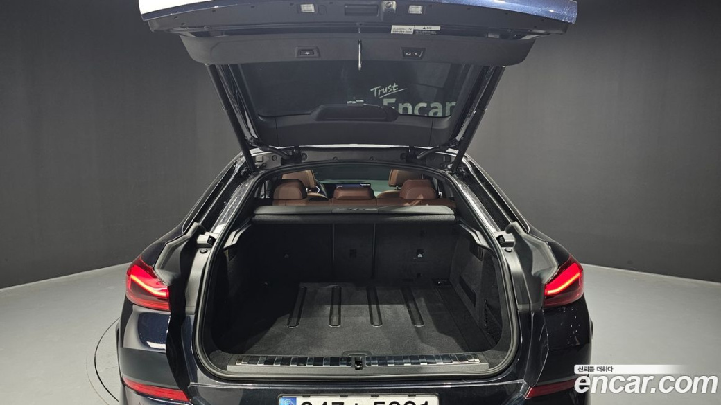 BMW X6 xDrive40i M Sport, 2025