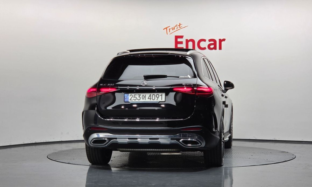 Mercedes-Benz GLC-Class GLC300 4MATIC AMG Line, 2023