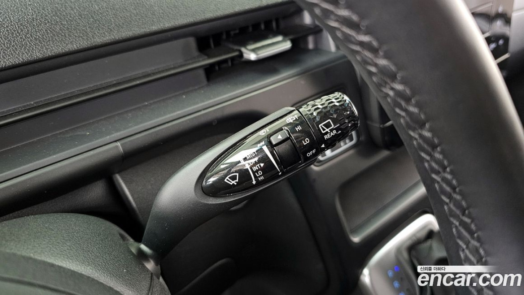 Hyundai Staria Tourer 9-Seater, 2025
