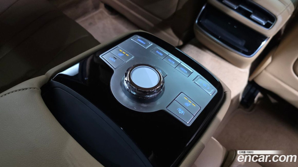 Genesis G80 Gasoline 2.5 Turbo 2WD, 2025