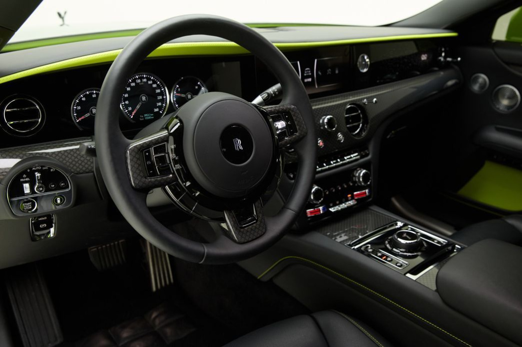 Rolls-Royce Ghost 6.7 V12 Black Badge, 2024