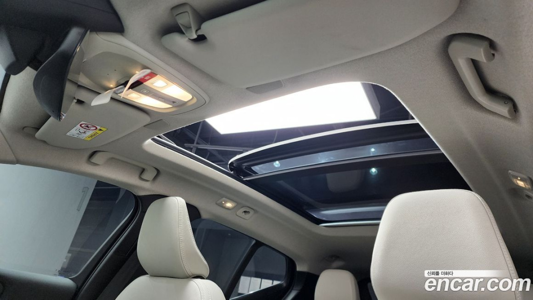 Volvo XC40 B4 Ultra Bright, 2025