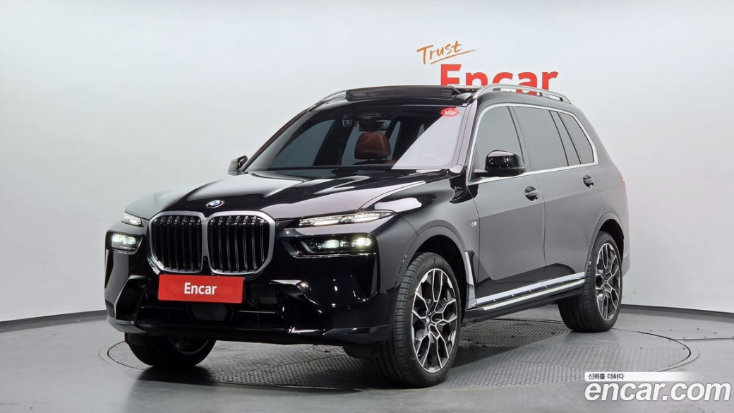 BMW X7 xDrive 40i M Sport 6STR, 2025