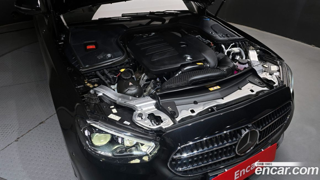 Mercedes-Benz E-Class E350 4MATIC Avantgarde, 2022