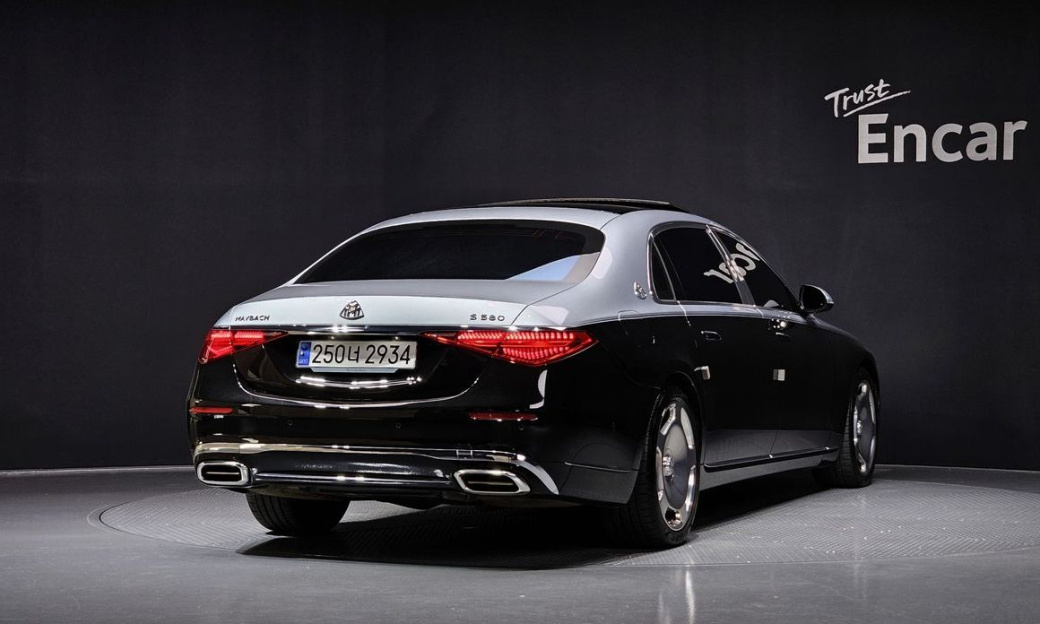 Mercedes-Benz S-Class Maybach S580 4MATIC, 2024