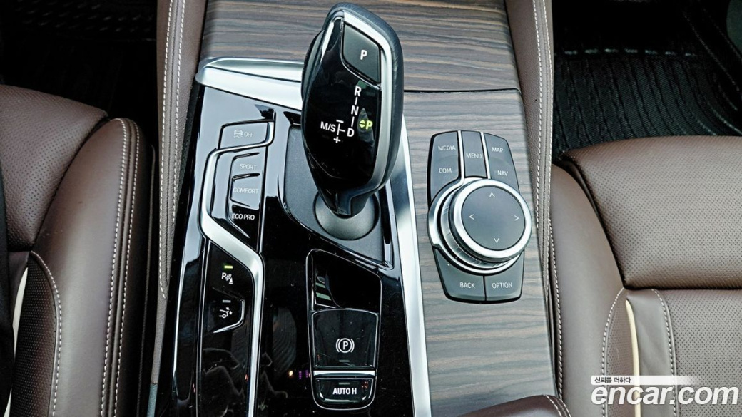 BMW Gran Turismo 630i xDrive Luxury, 2022