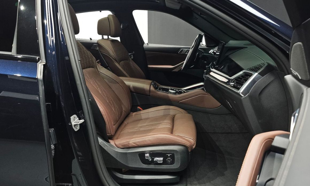 BMW X6 xDrive40i M Sport, 2025