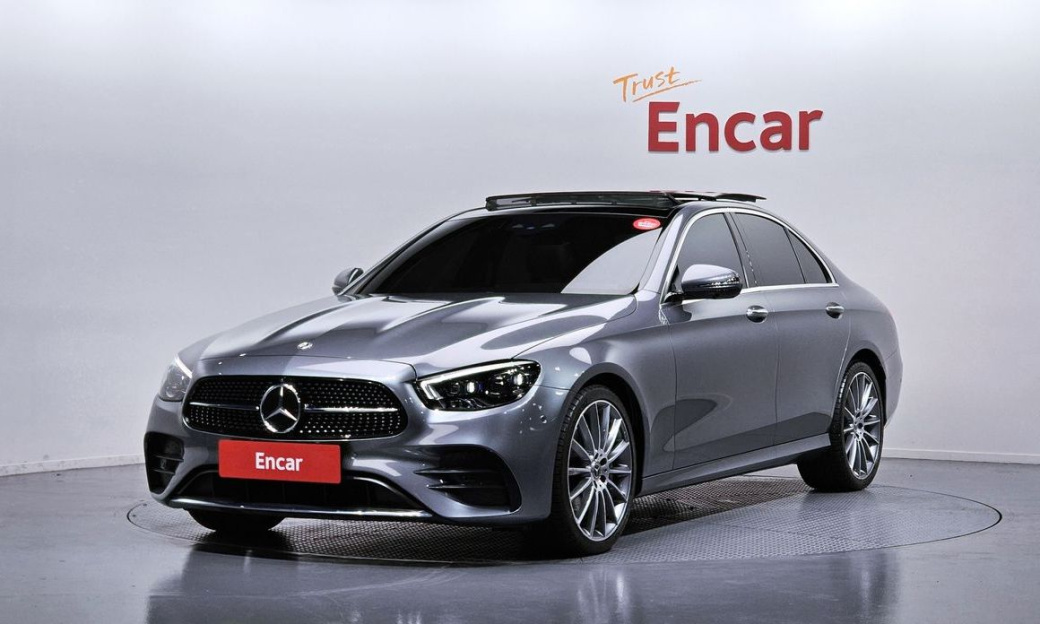 Mercedes-Benz E-Class E350 4MATIC AMG Line, 2022