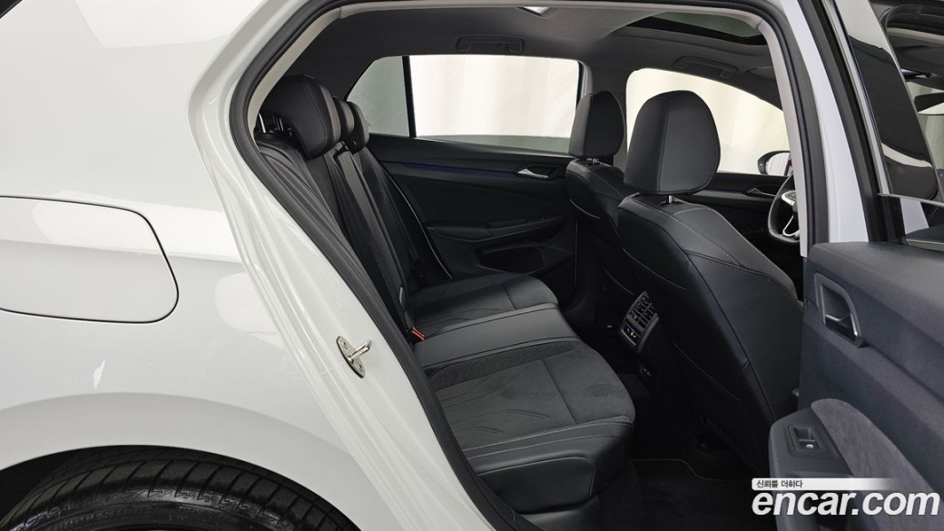 Volkswagen Golf 2.0 TDI Prestige, 2025