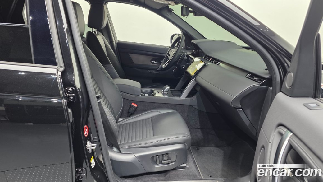Land Rover Discovery Sport P250 Dynamic SE, 2025