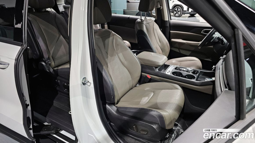 Kia Carnival 7-Seater Noblesse, 2025