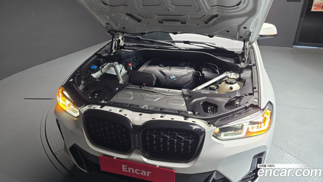 BMW X4 xDrive20i M Sport, 2022