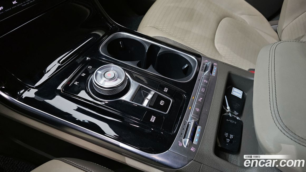 Kia Carnival 9-Seater Signature, 2022