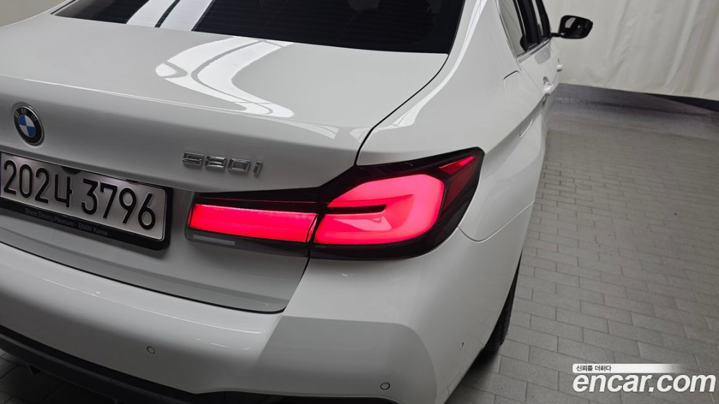 BMW 5-Series 520i M Sport, 2023