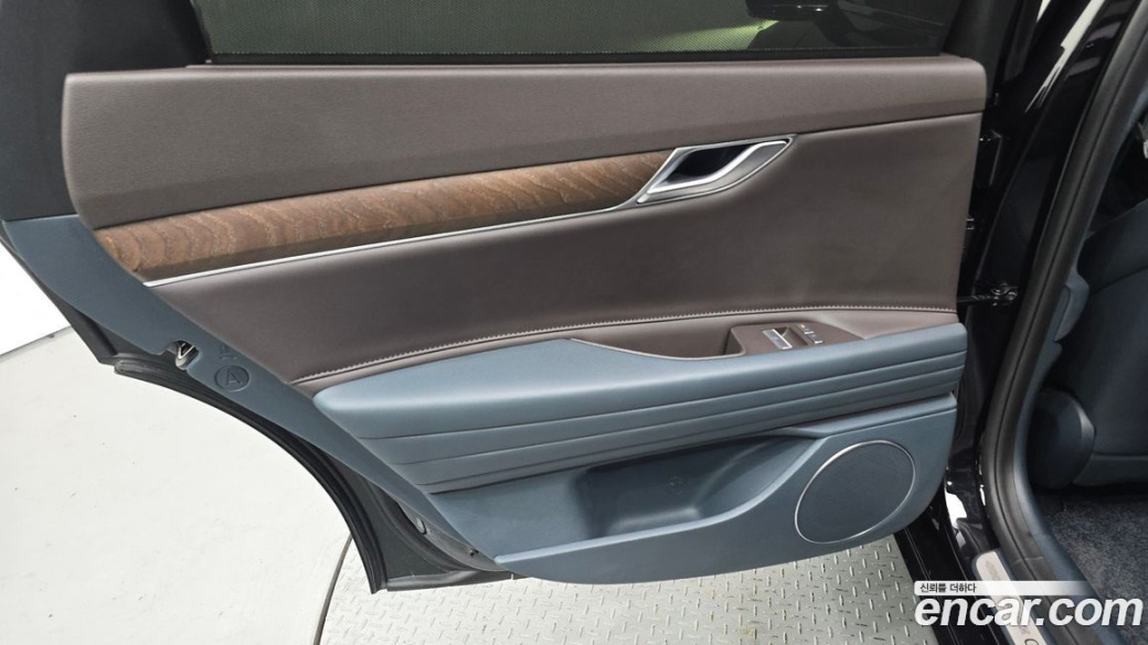 Genesis G80 Gasoline 2.5 Turbo AWD, 2025