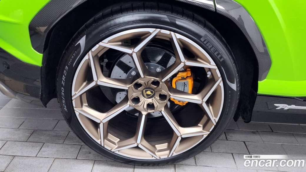 Lamborghini Urus 4.0 V8 Performante, 2024