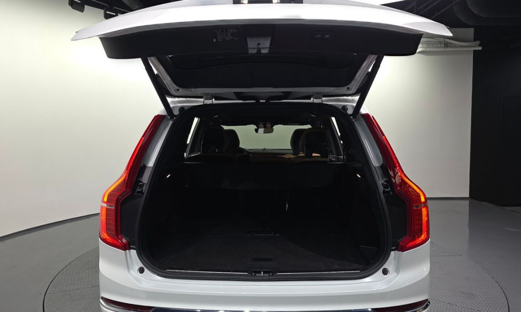 Volvo XC90 B6 Ultra Bright, 2025