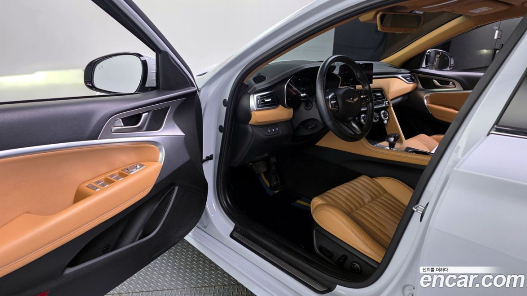 Genesis G70 Gasoline 2.0T 4WD, 2022
