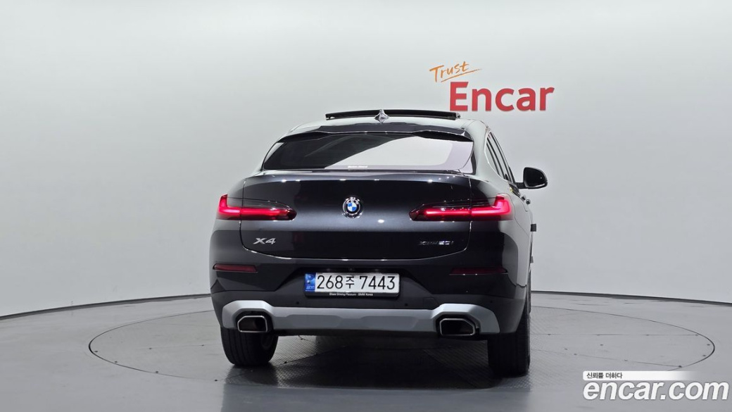 BMW X4 xDrive20i xLine, 2022
