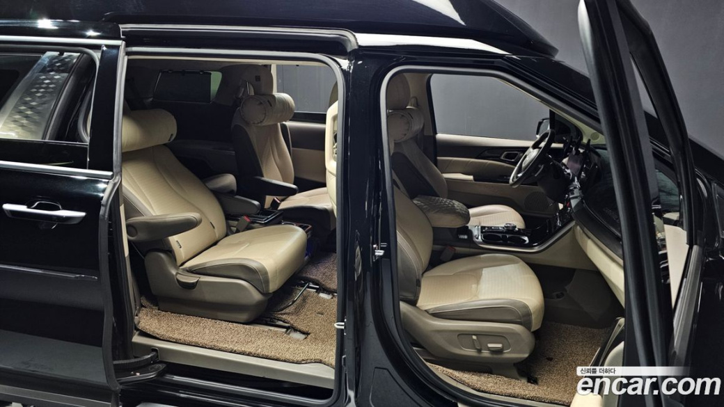 Kia Carnival 9-Seater Hi-Limousine(Special Vehicle), 2022