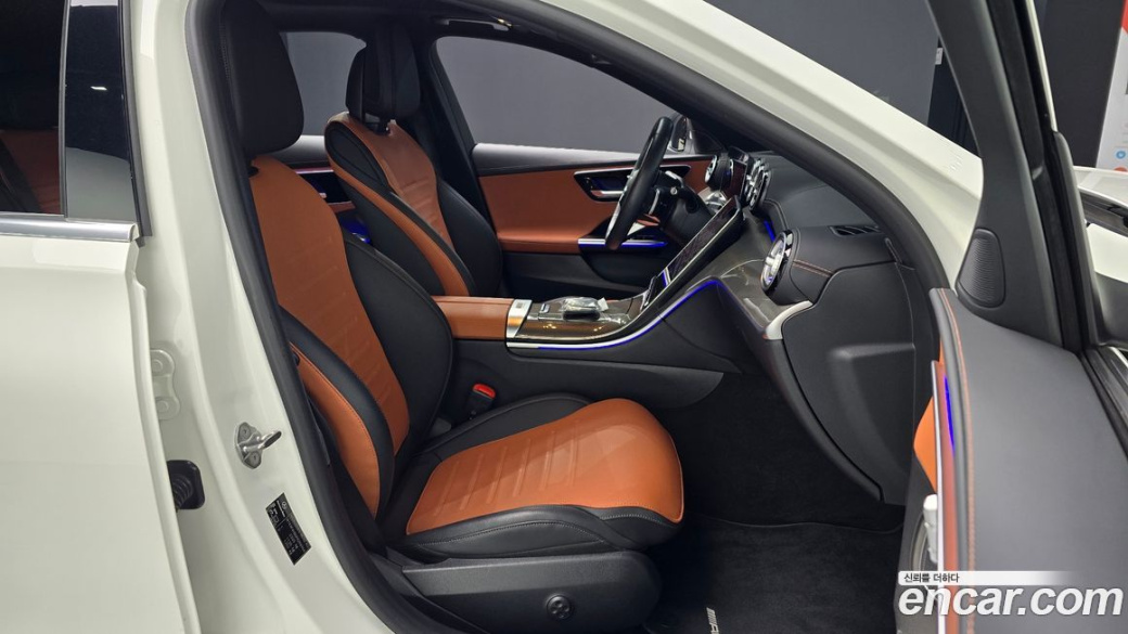 Mercedes-Benz C-Class C300 4MATIC AMG Line, 2023