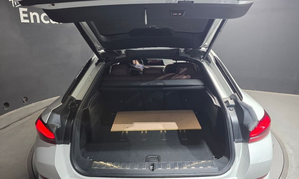 BMW X6 xDrive40i M Sport, 2022
