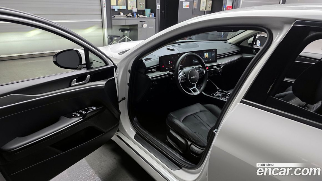 Kia K5 2.0, 2024