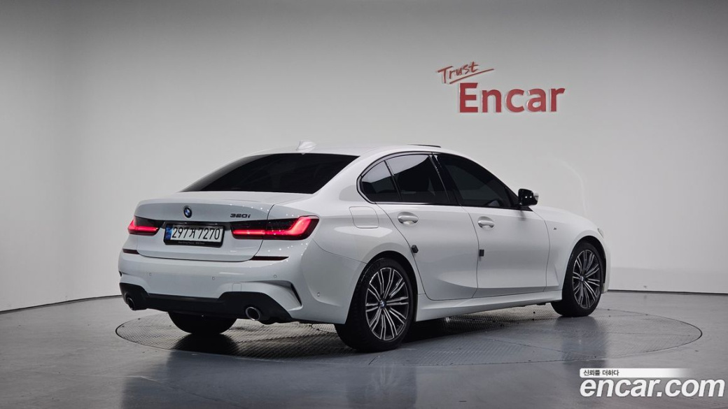 BMW 3-Series 320i M Sport, 2022