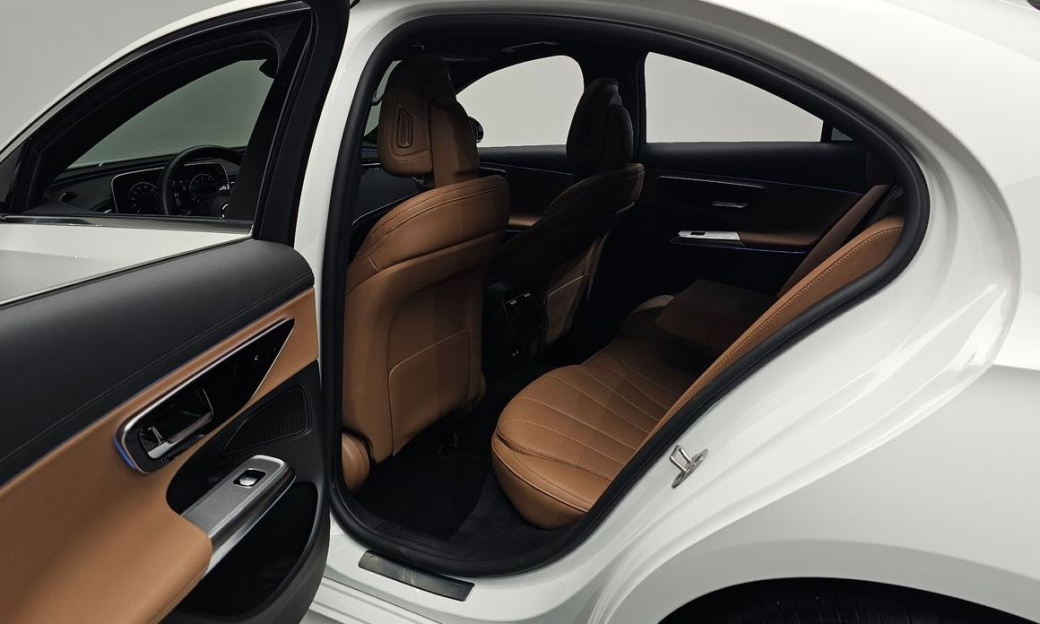Mercedes-Benz E-Class E200 Avantgarde, 2024