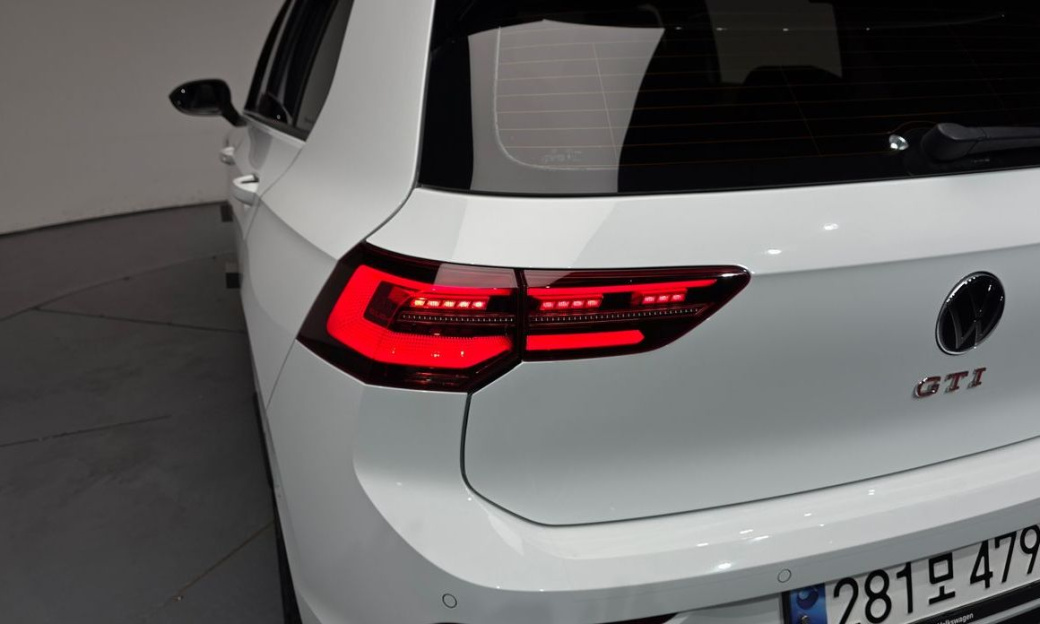 Volkswagen Golf 2.0 GTI, 2024