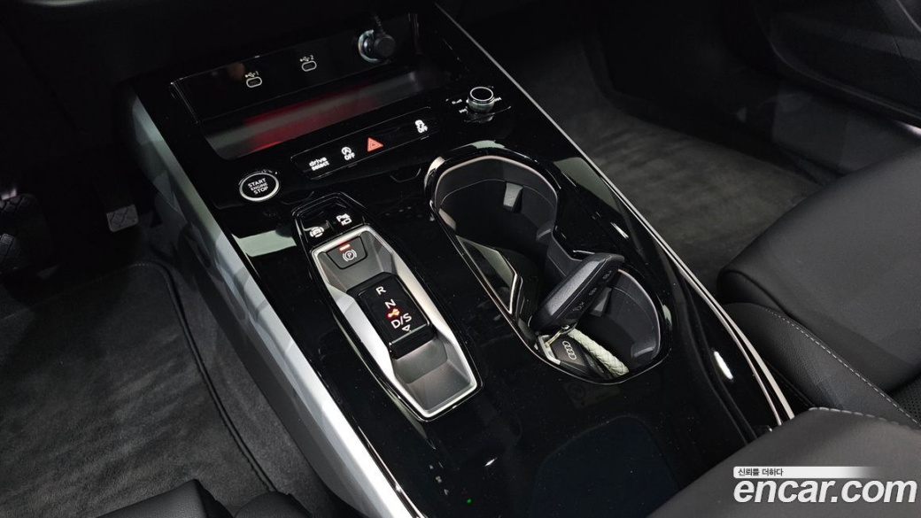Audi A5 40 TFSI Quattro S Line, 2025