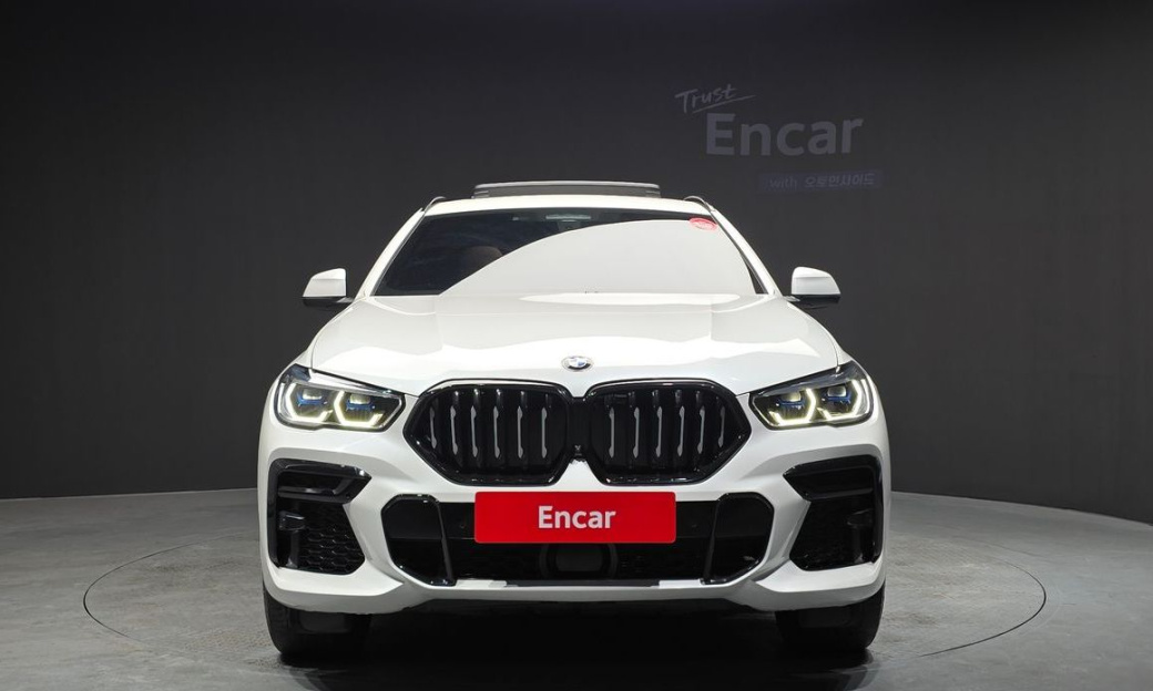 BMW X6 xDrive40i M Sport, 2022