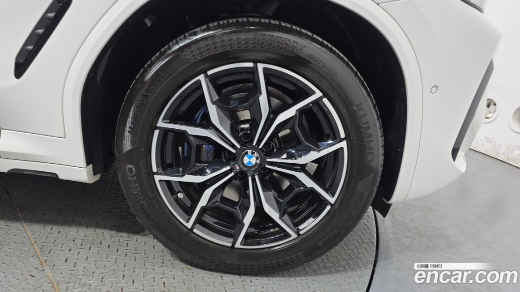 BMW X4 xDrive20i M Sport, 2023